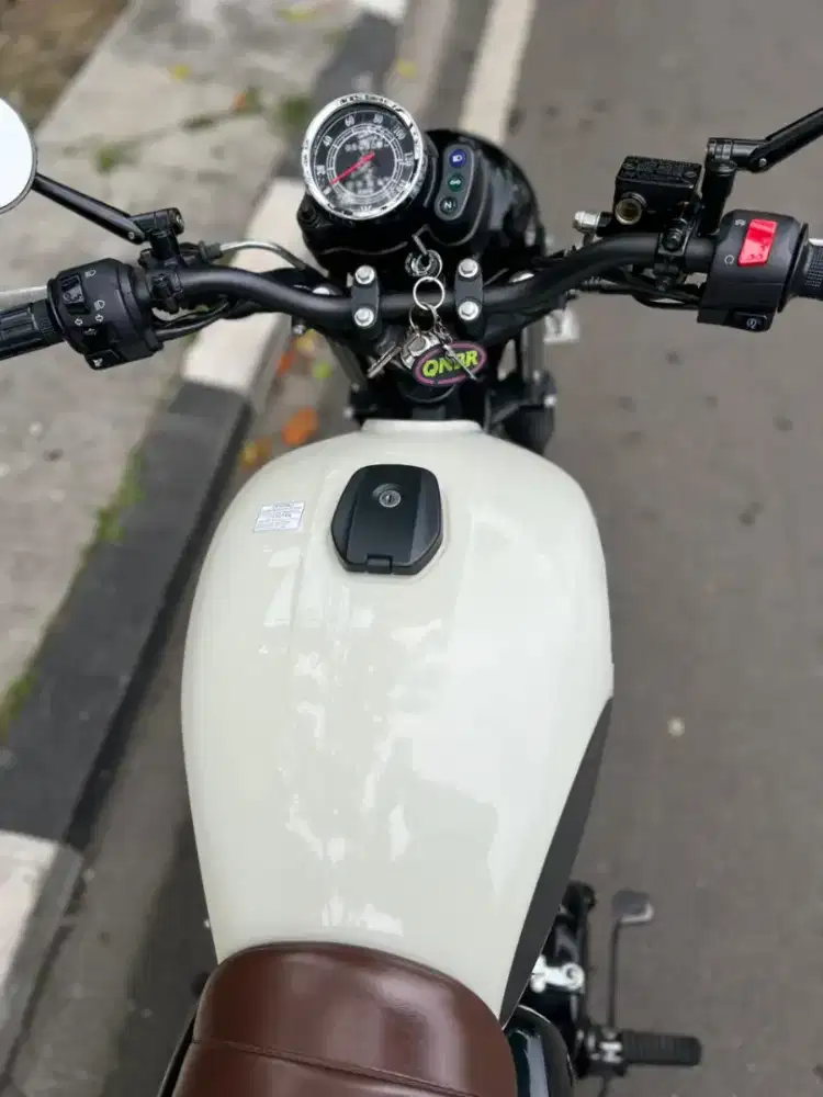 Bantu adek juaL motor