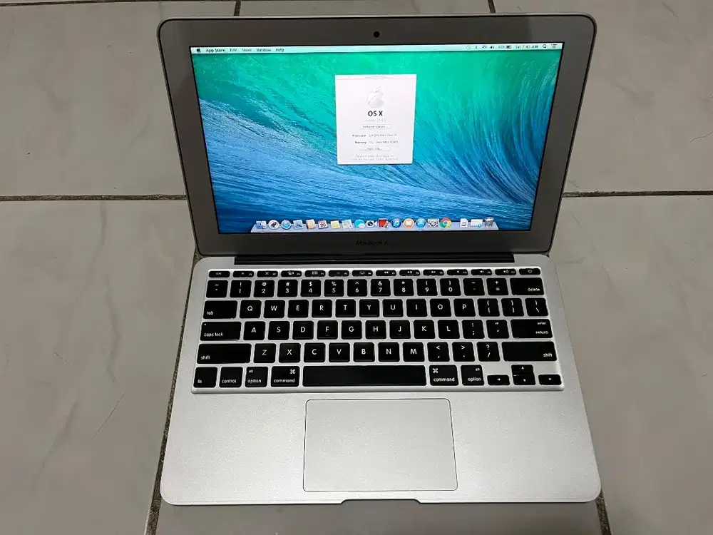 Macbook Air 11 Inch 2014, Core i5, SSD 128GB, Ram 4GB