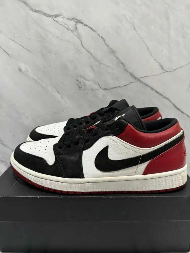 Air Jordan Low Black Toe