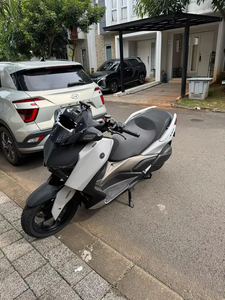 DIJUAL XMAX CONNECTED 2024 GREY