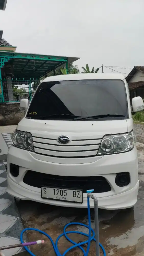 Daihatsu Luxio D 1.5 MT