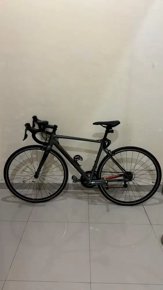 Roadbike Polygon Strattos S4