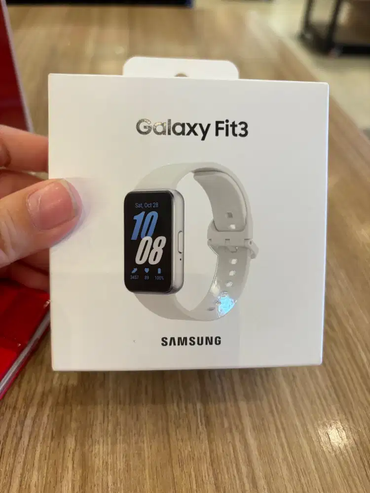 Samsung fit 3 warna putih