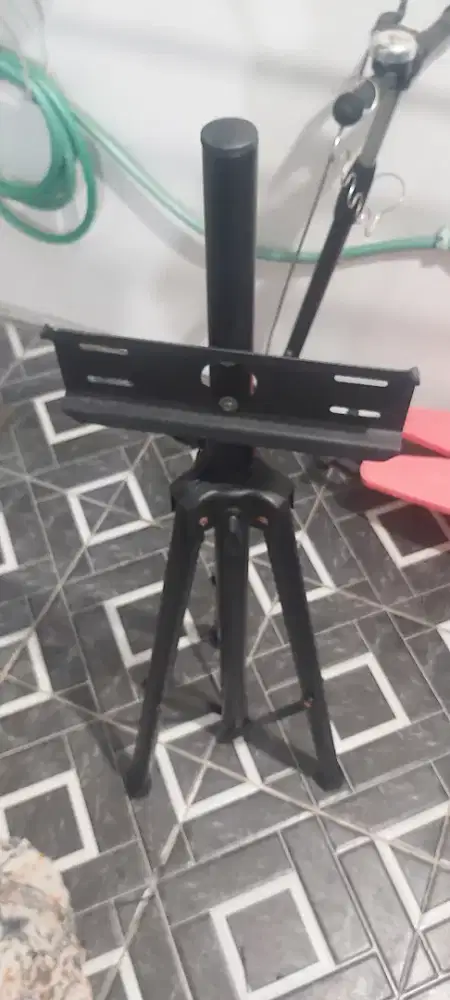 Standing TV universal