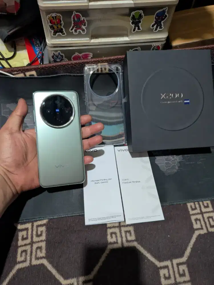 vivo x 200 12/256 fullset ori garansi