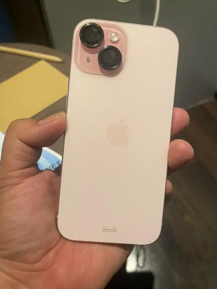 Iphone 15 pink 128 gb
