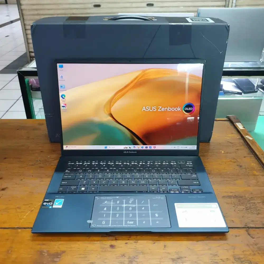 Asus ZenBook OLED UX3402ZA Core i7-1260P SSD 512GB Ram 16GB 2.8K Mulus