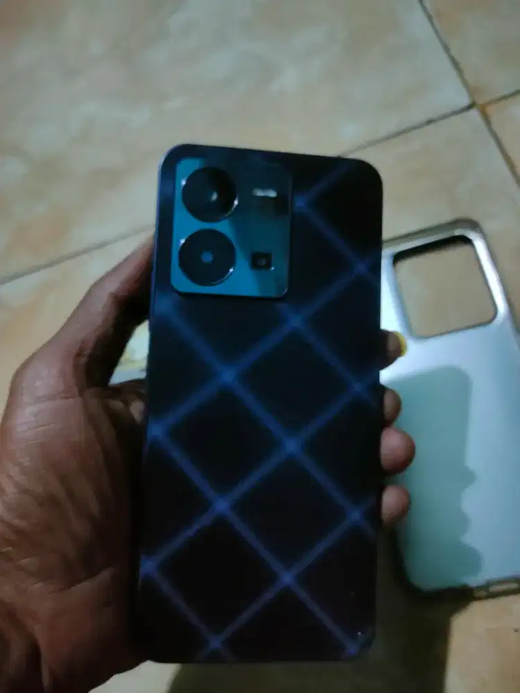 Vivo y35  ram 8/128 body mulus fulset lengkap dus carger original