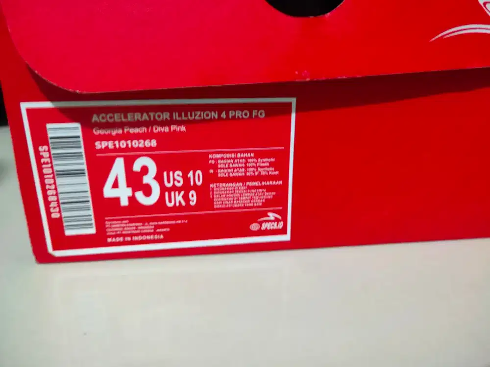 Specs illuzion 4 pro fg size 43