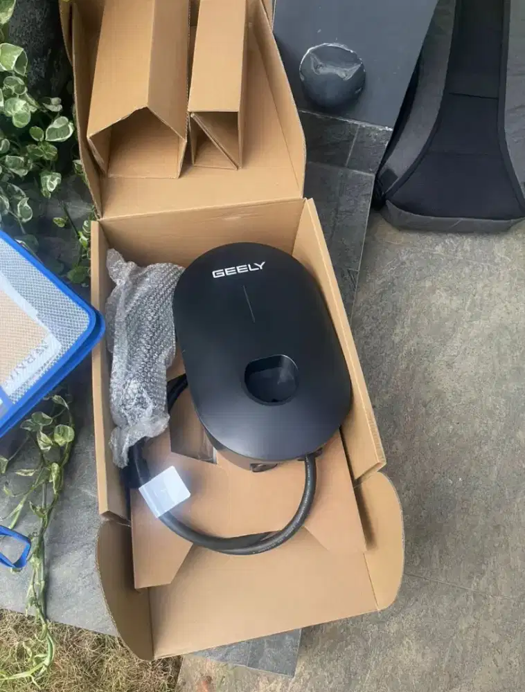 Wall Charger EV ex Geely