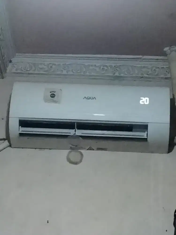 Dijual AC merek Aqua 1/2 pk