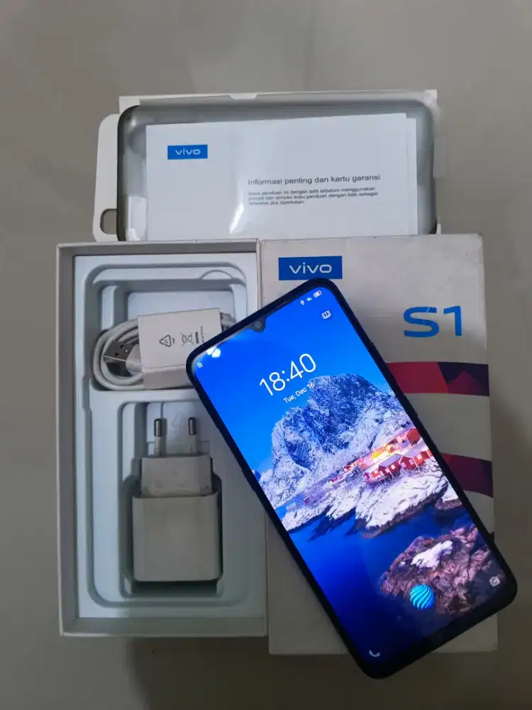 Vivo s1 128gb fingerprint layar segel fullset no minus bisa tt