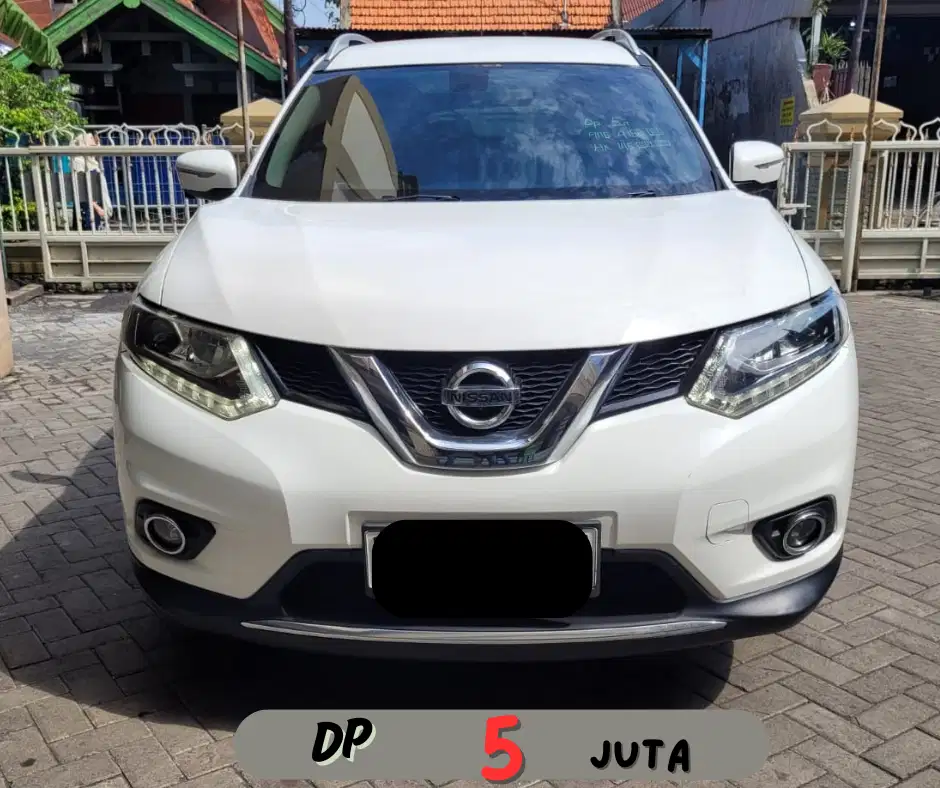 Nissan  X-Trail  2.5 2014 Bensin Dp 5 juta