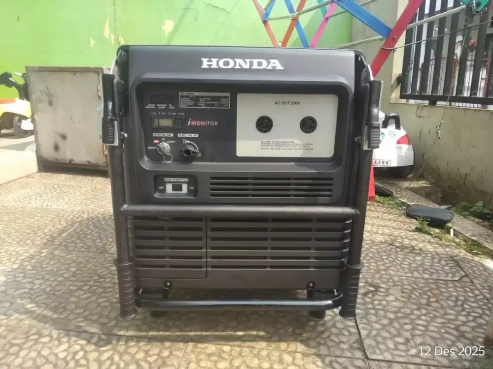 Genset Honda EU65is 5200 Watt Normal Bisa COD