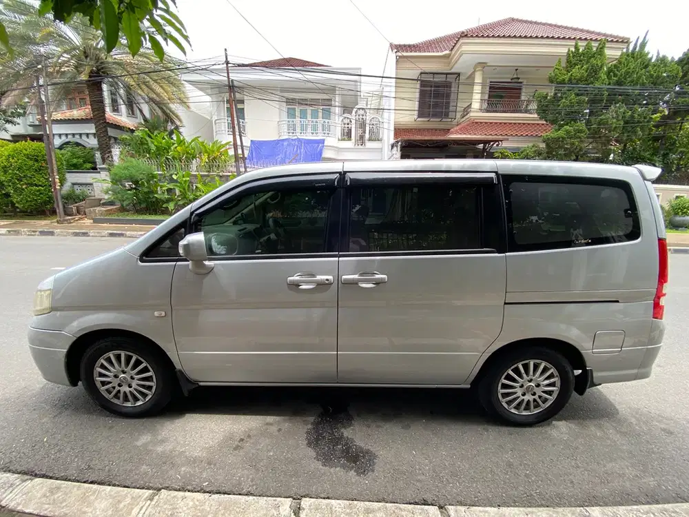 Nissan Serena 2009 Bensin