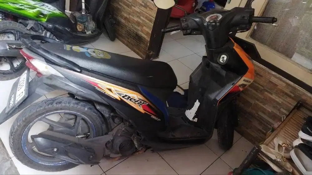 Di jual motor beat, model injeksi Fi, tahun 2012, Orisinil, Matic