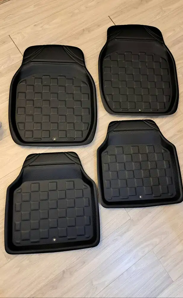 DIJUAL KARPET MOBIL OTTO KLASE BARU SEKALI PAKAI