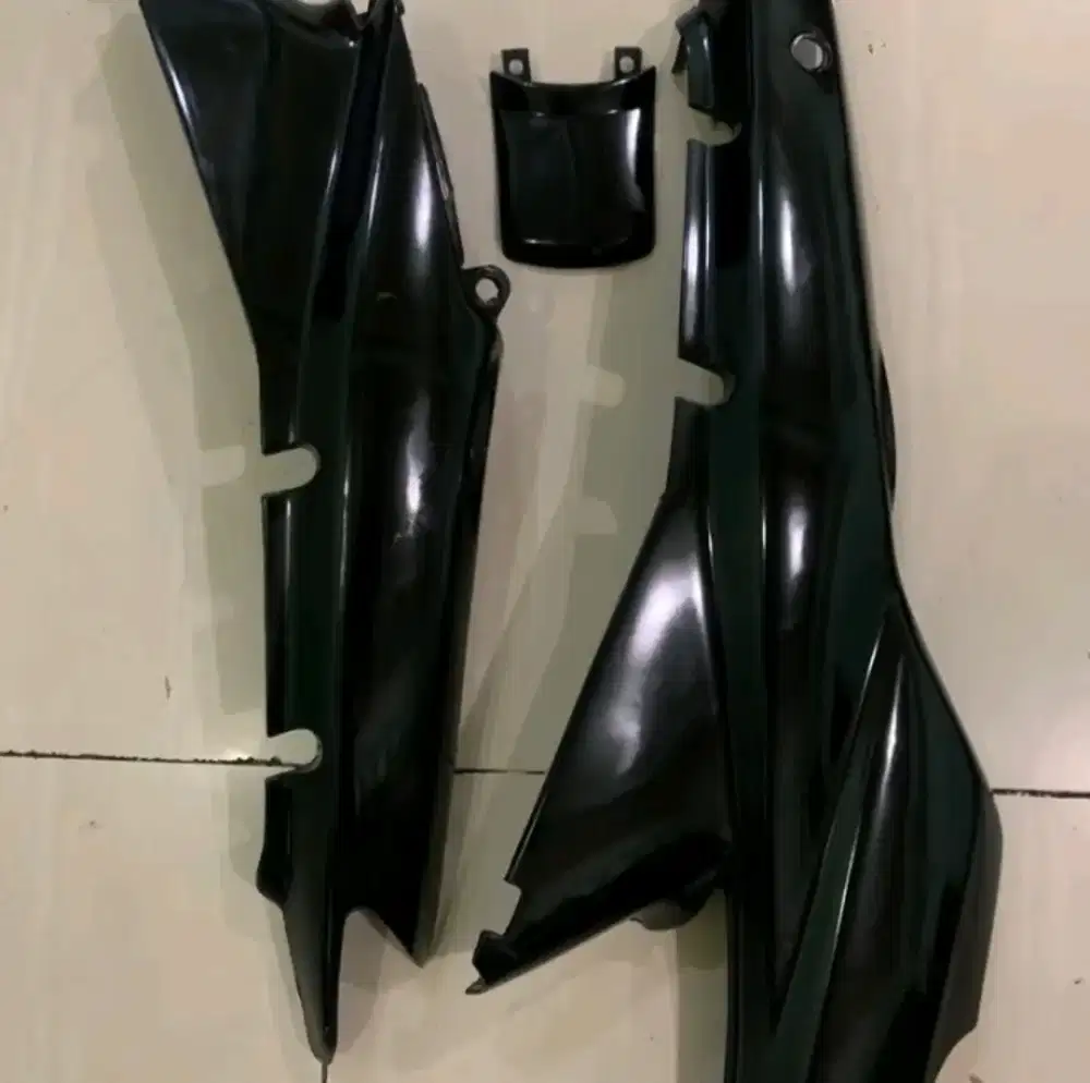 Cover body belakang supra 100/lama