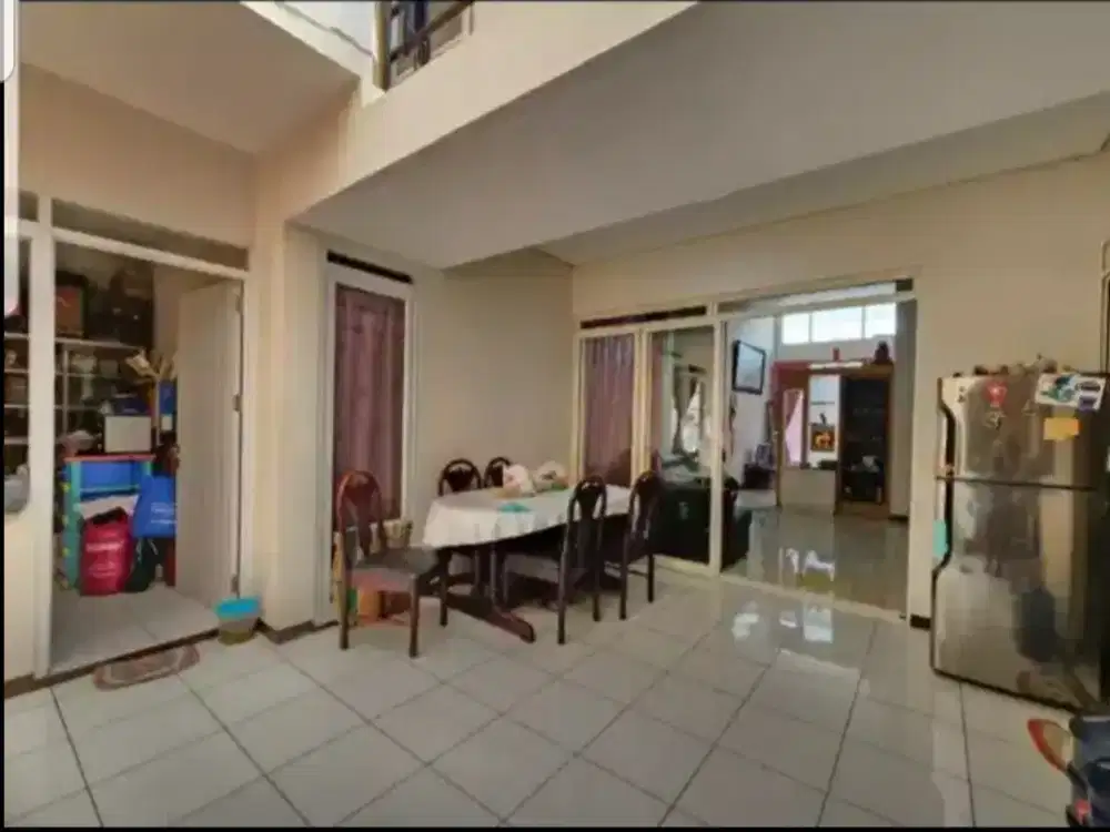 JUAL RUMAH SEMI FURNIS SUDAH RENOV DI KOTA BARU PARAHYANGAN BANDUNG