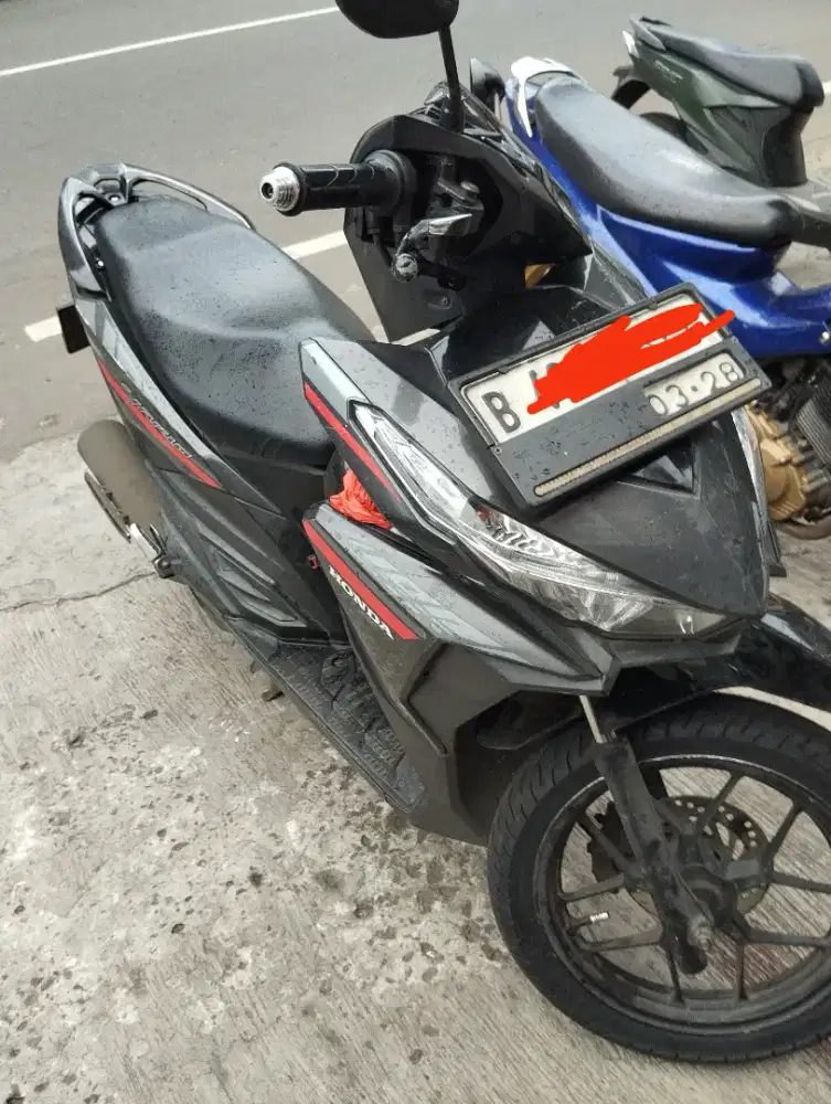 Vario 125 Led 2018 hitam