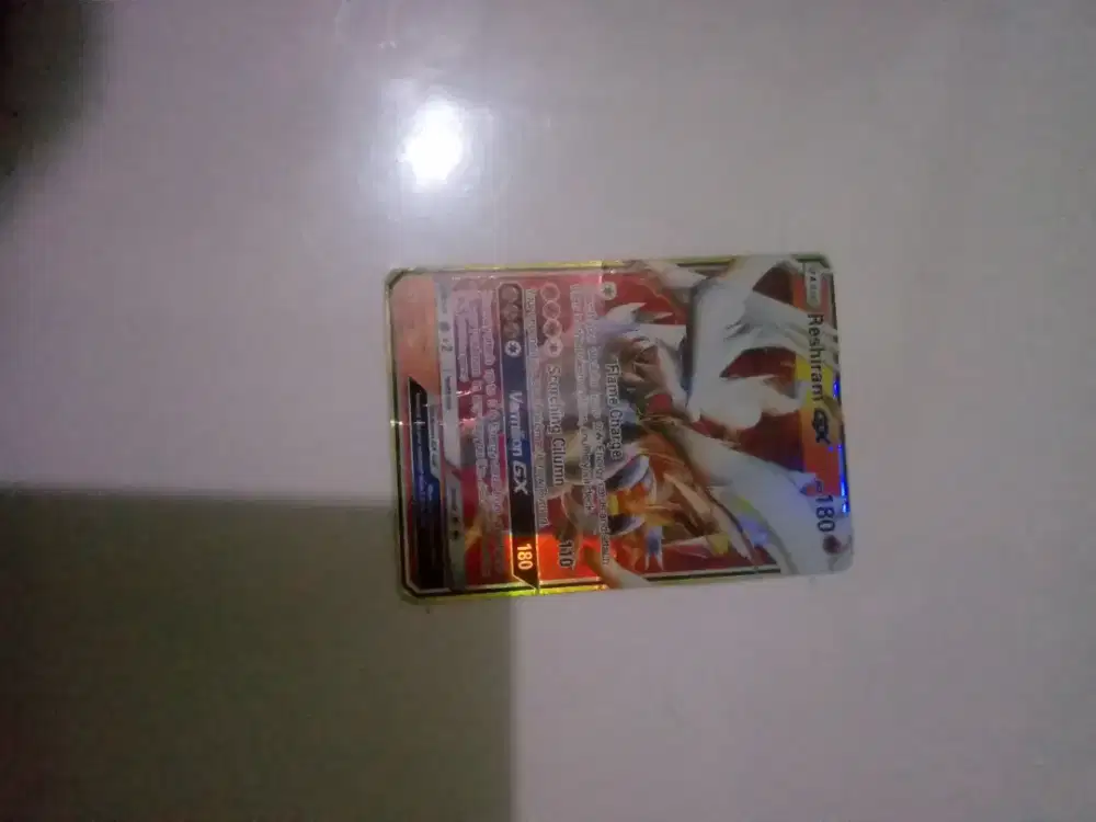 Koleksi kartu pokemon