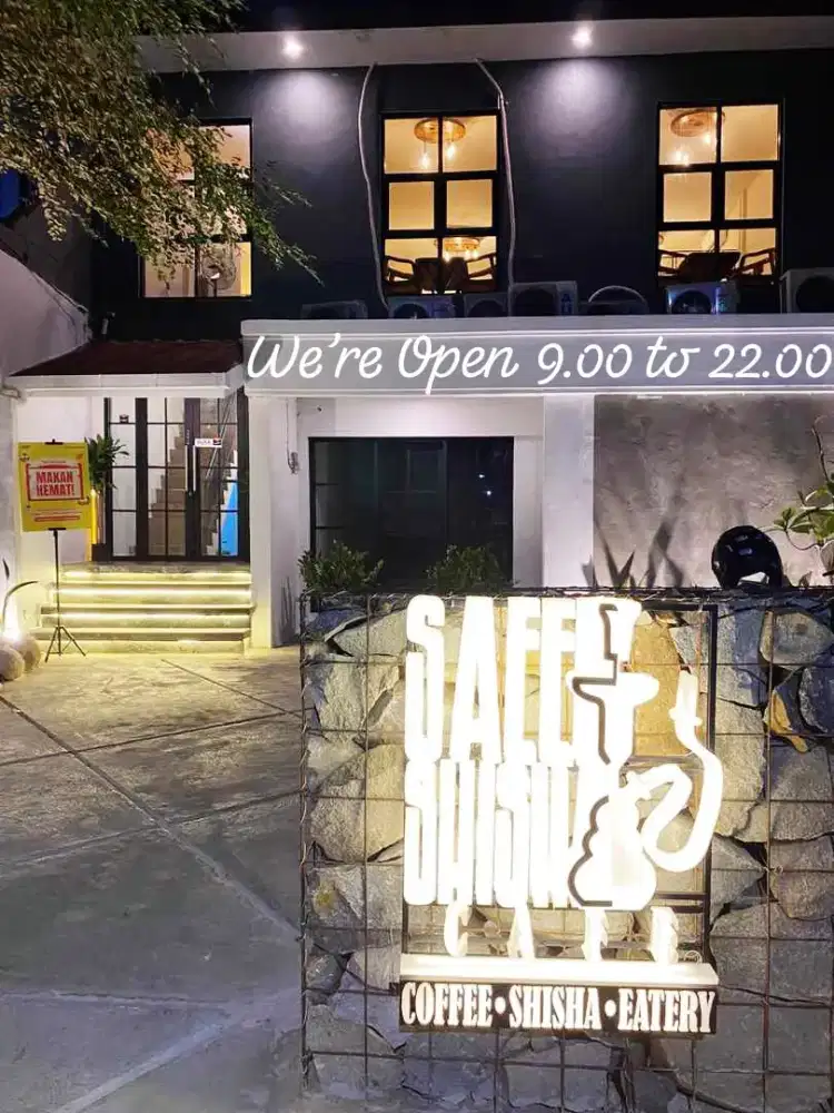 Dibutuhkan Waiter utk Cafe & Resto