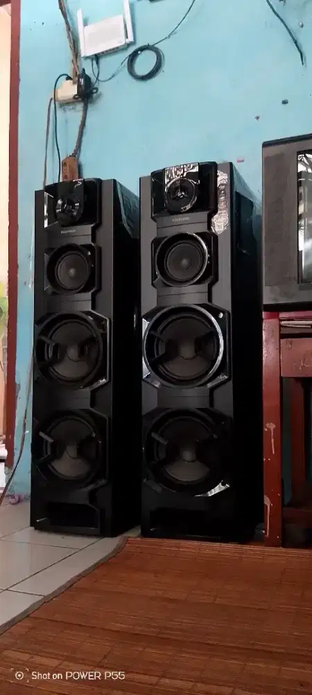 Speaker aktive polytron