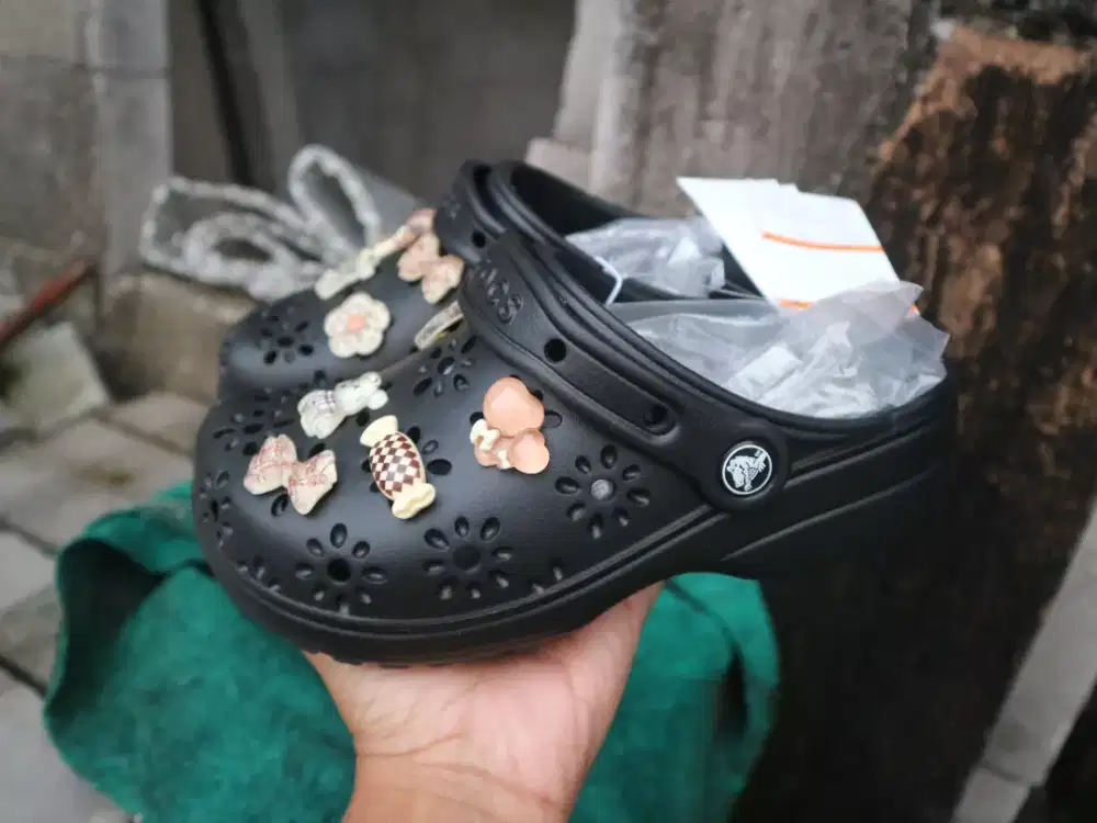 Crocs size 36-37