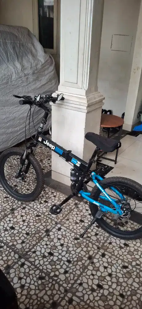Sepeda lipat merek jeep ukuran 20 inci