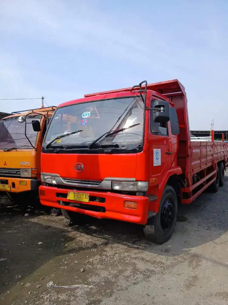 Pk260h tronton bak triway 9.7mtr