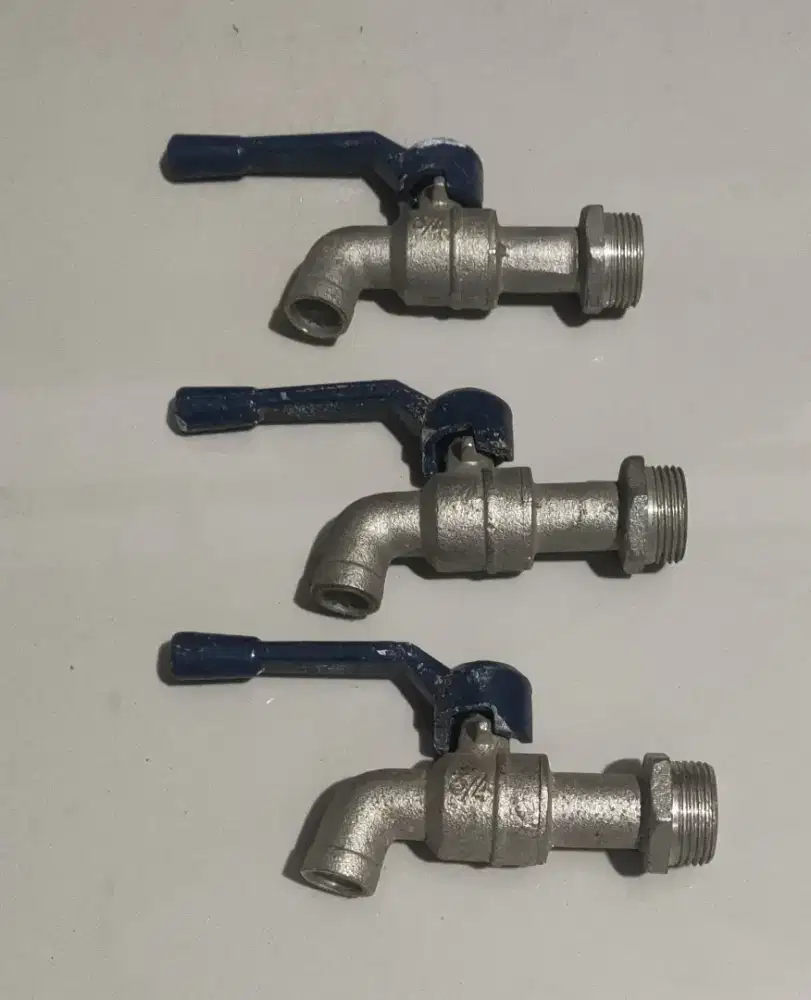 Kran taman 3/4 Kuningan