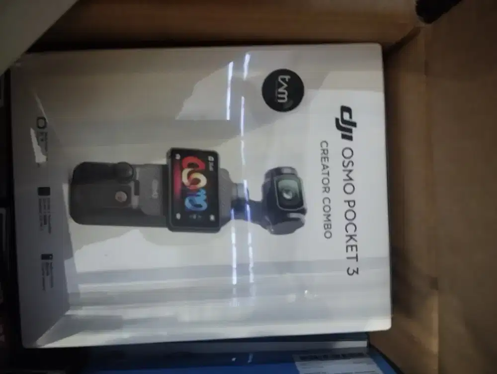 DJI Pocket 3 creator combo