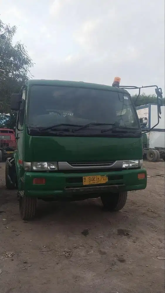 Dijual cepat UD PK260CT Th 2012