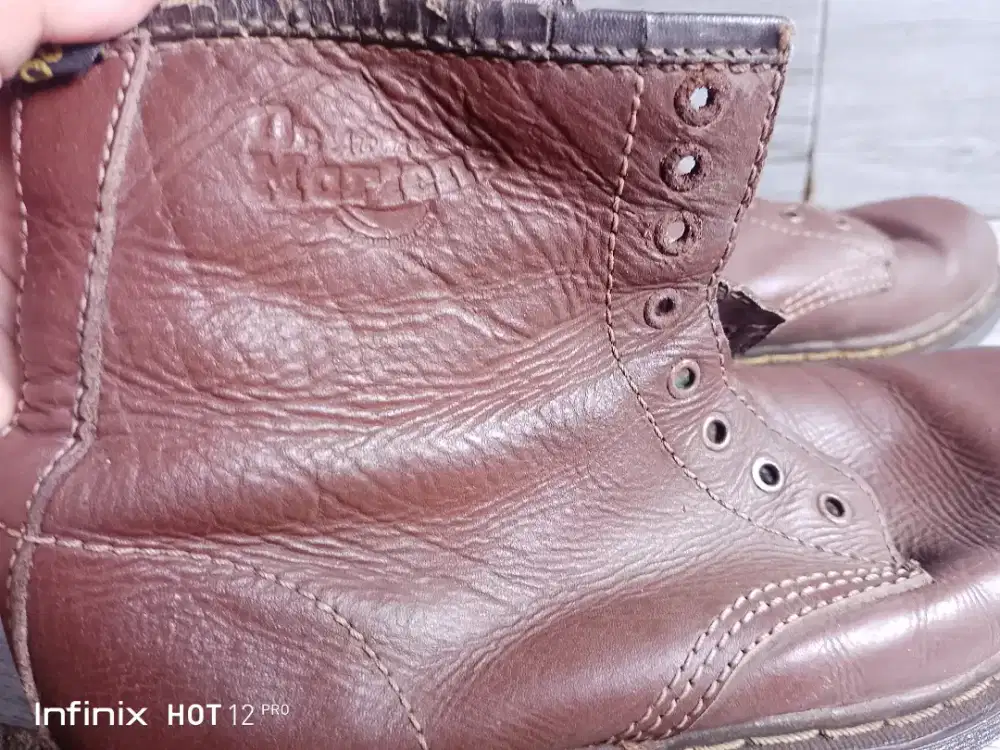 Jual sepatu Dr Martins masih bagus jarang di pakai