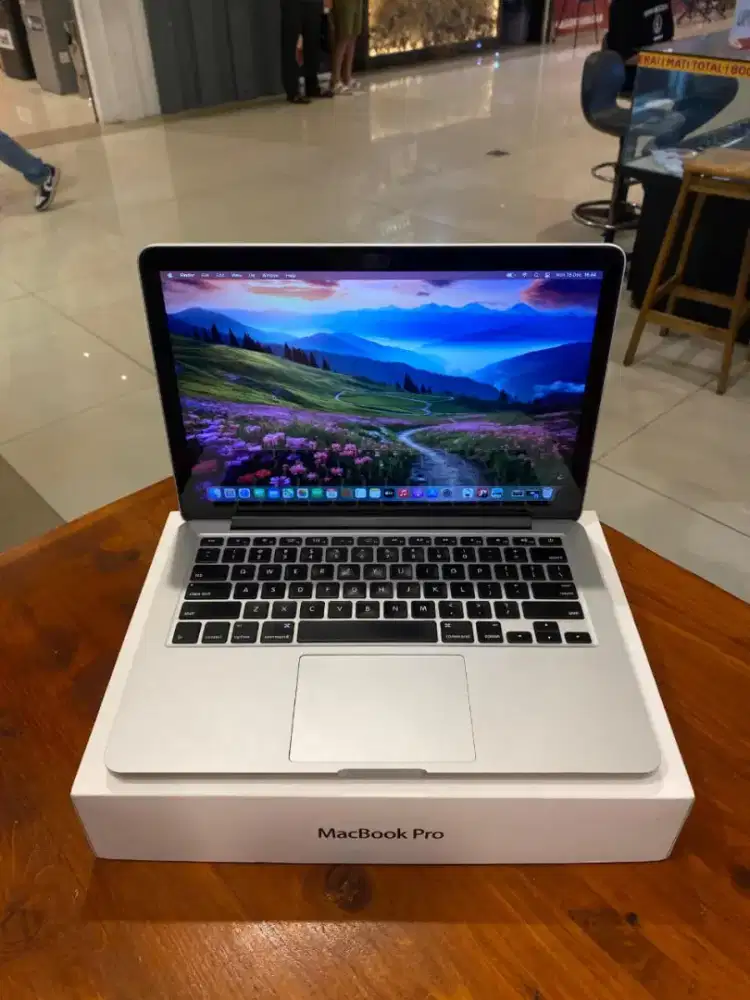 Macbook Pro Retina 13 inch , 2014