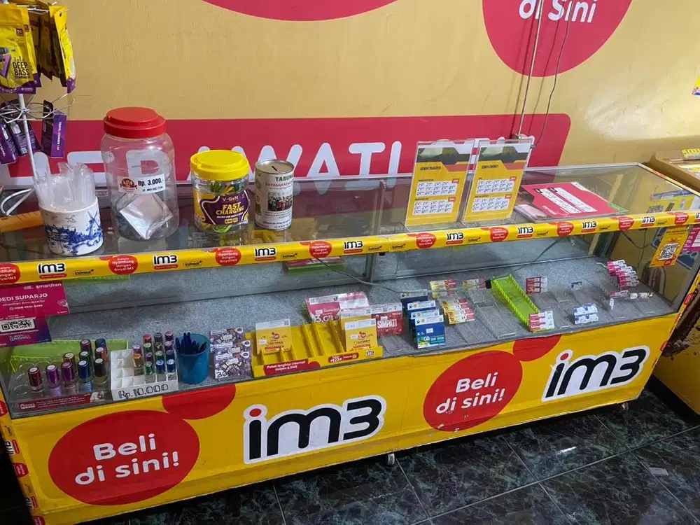 Dijual Etalase Konter Pulsa