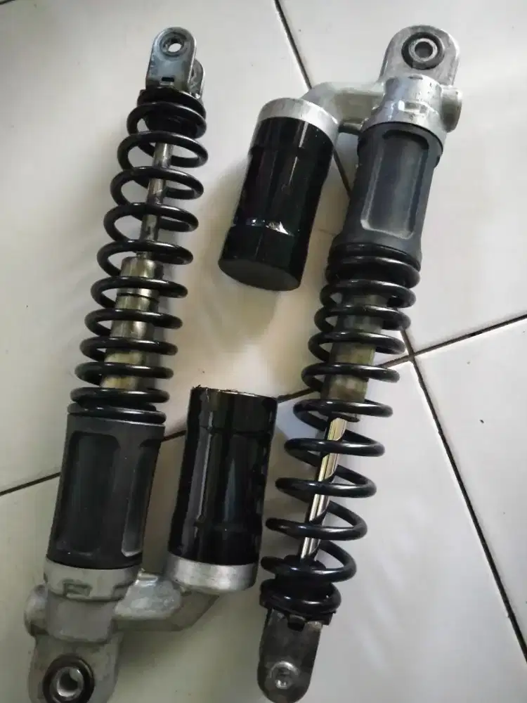 Shock belakang nmax new