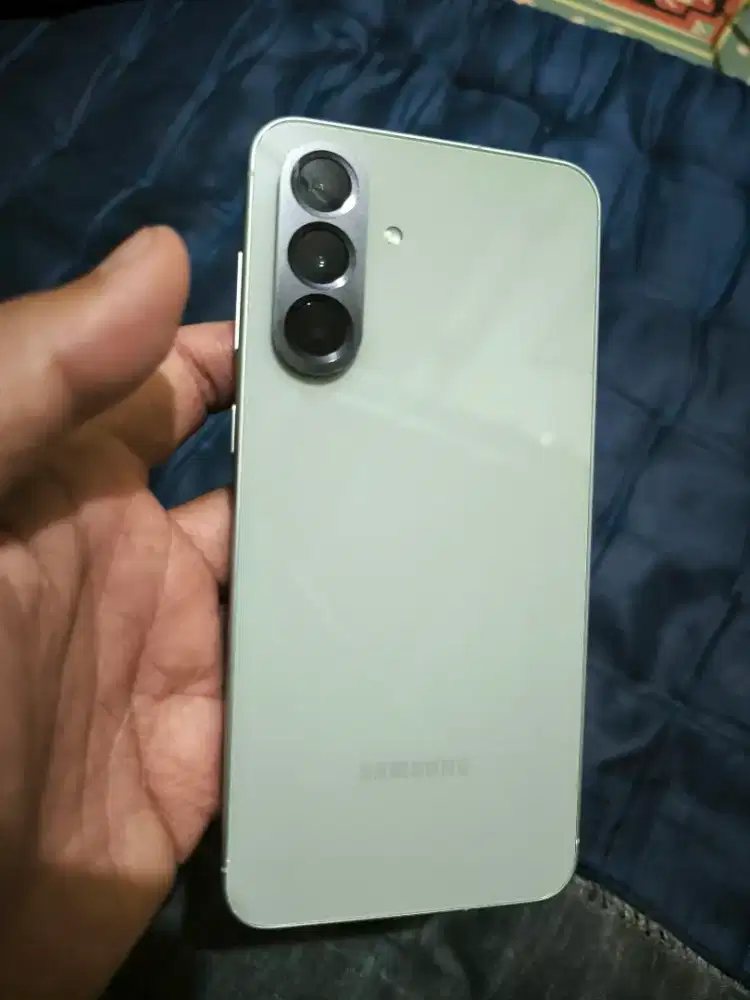 Dijual Samsung A56 8/256 Warna Olive Garansi On Panjang