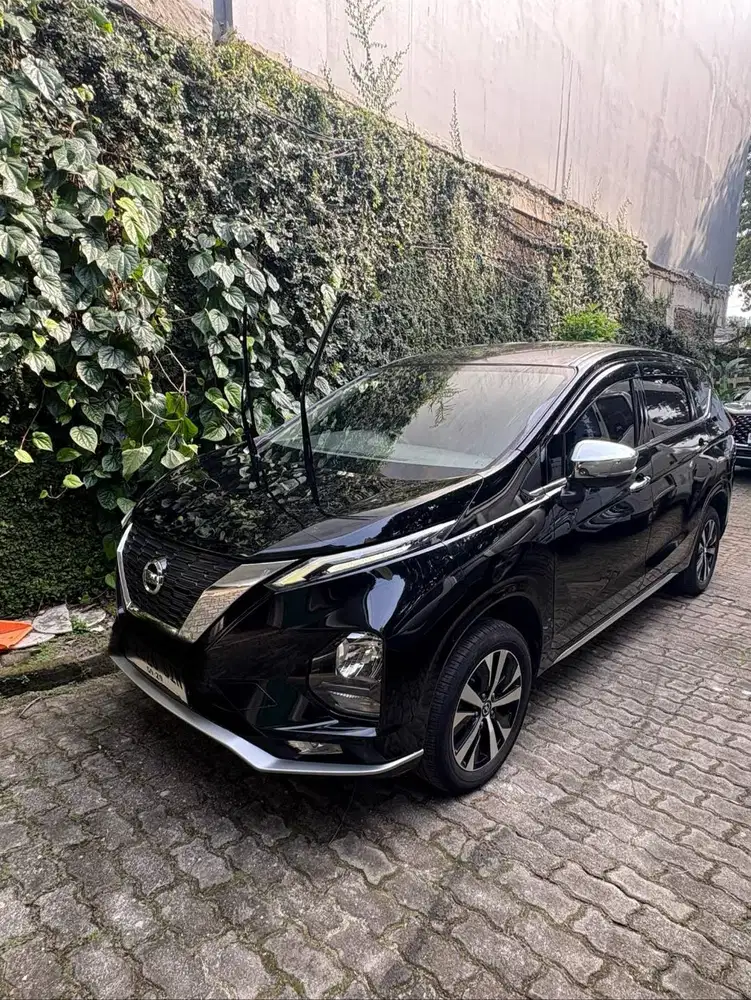 Nissan Livina VL AT 2019