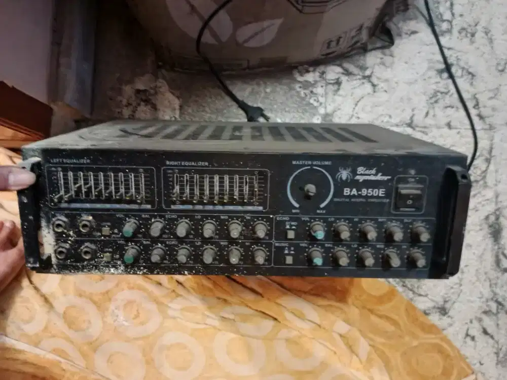 Amplifier Black spider