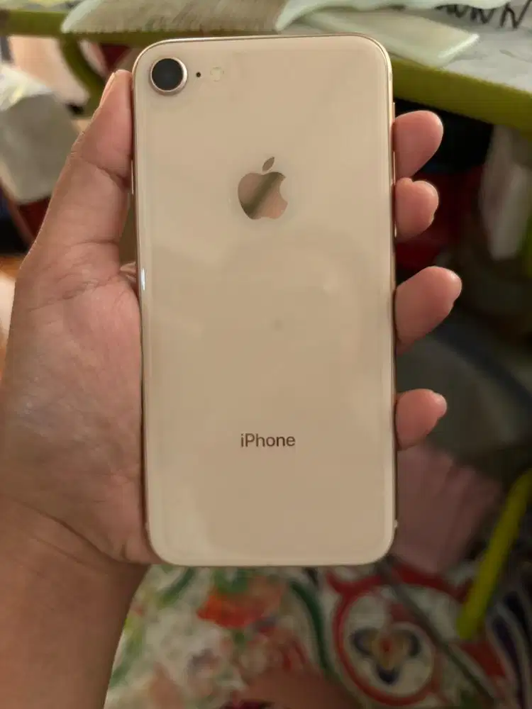 Iphone 8 gold 256gb all operator