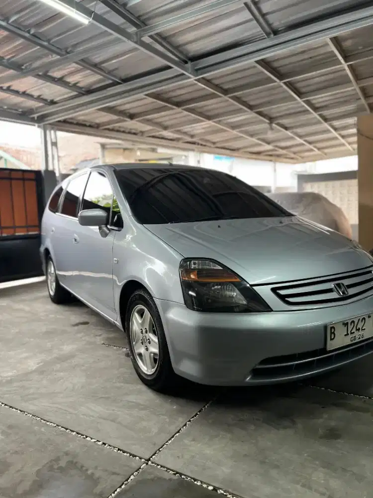 Honda Stream 1.7 tahun 2002