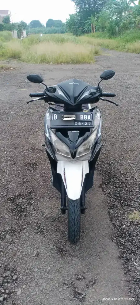 Vario 125 tahun 2012