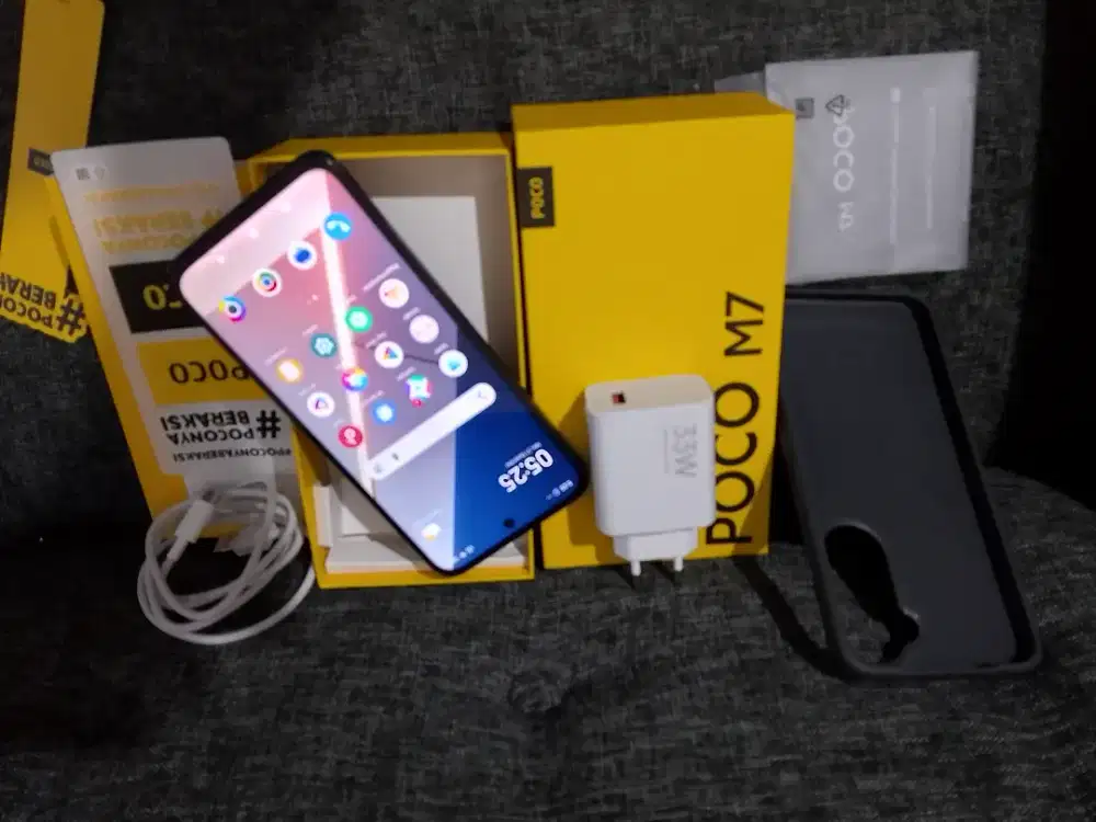 poco M7 Ram 8/256 like new