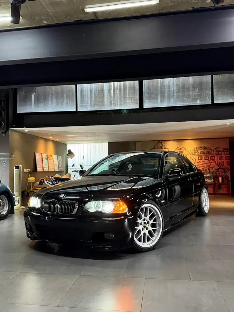 BMW E46 coupe 330ci tahun 2000