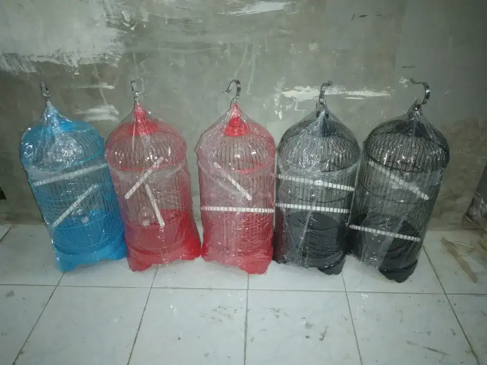 DIJUAL BORONGAN 5 SANGKAR BURUNG KECIL MERK BOOM