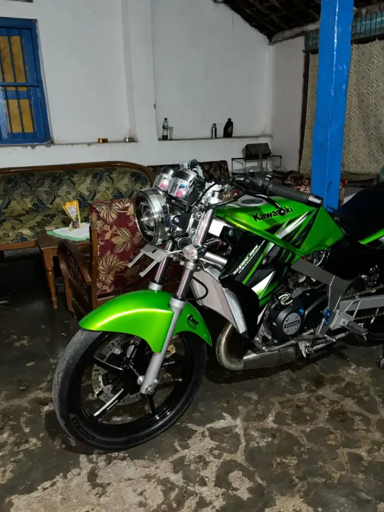Kawasaki ninja ss tahun 2014