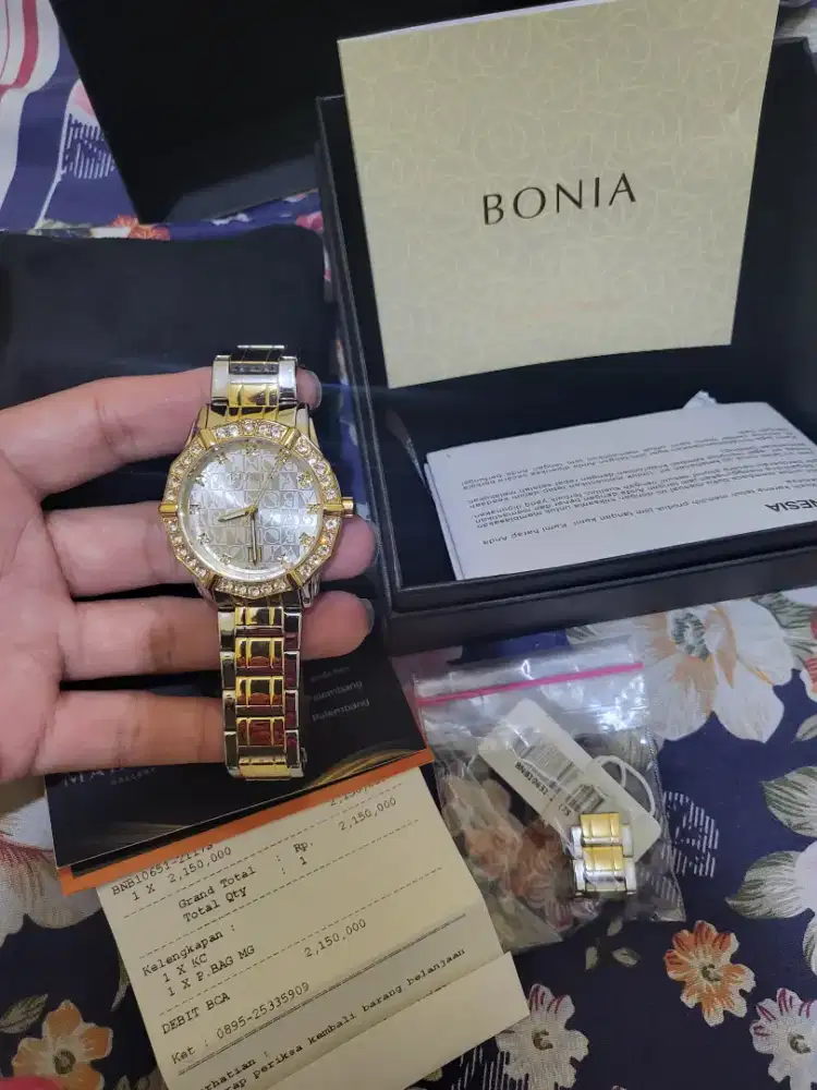 Jam BONIA warna silver emas