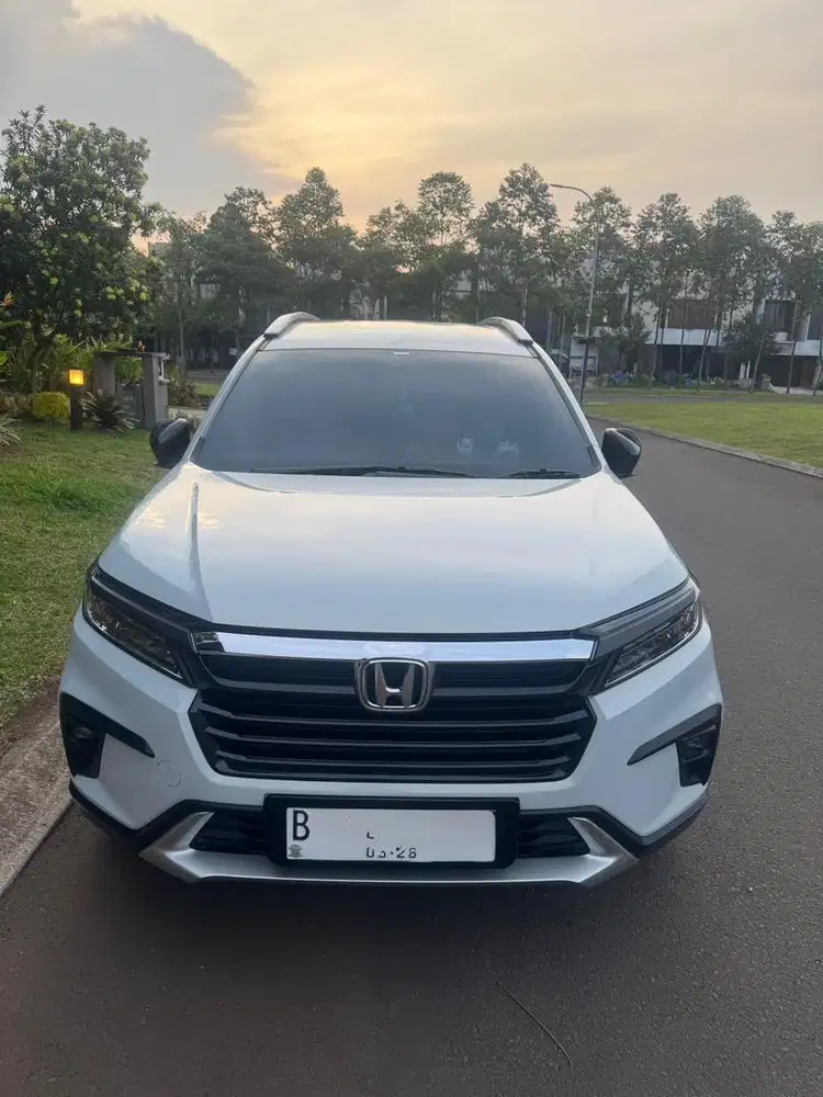 Dijual murah like new BRV Prestige non sensing km 19.000, gress