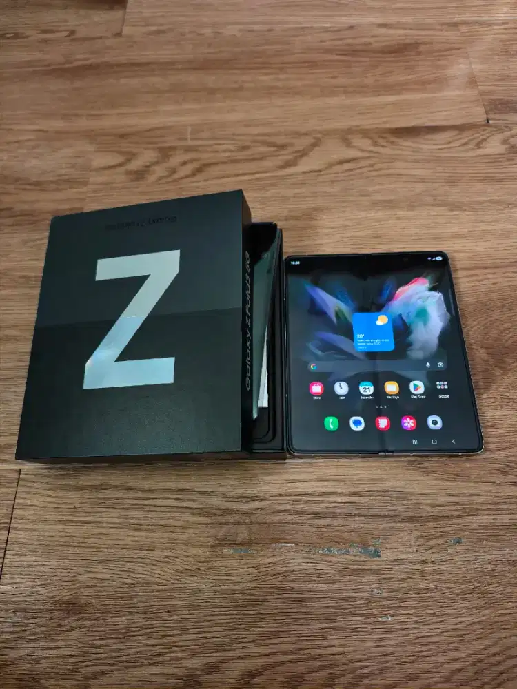 Galaxy z fold 3 12/512gb
